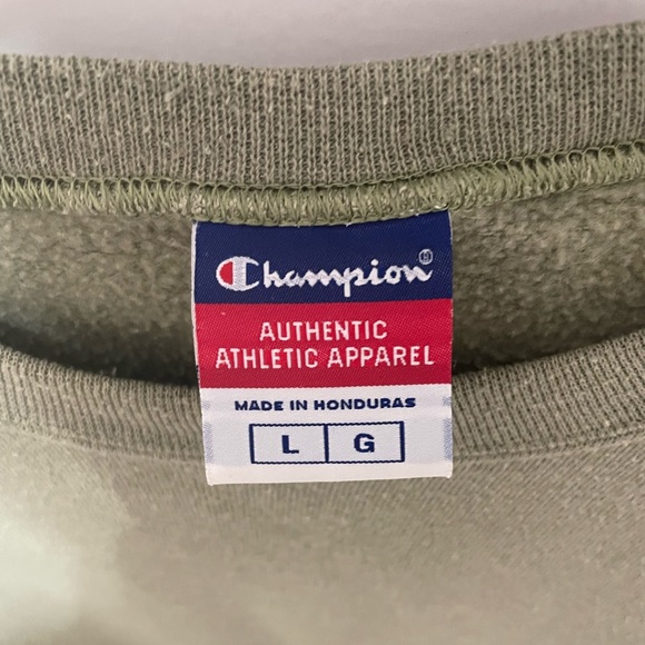Vintage Champion Crewneck - Picture 2 of 2